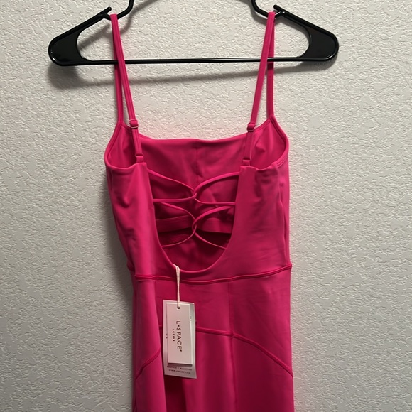 NWT go the distance jumpsuit color Bougainvillea / pink - Picture 7 of 8